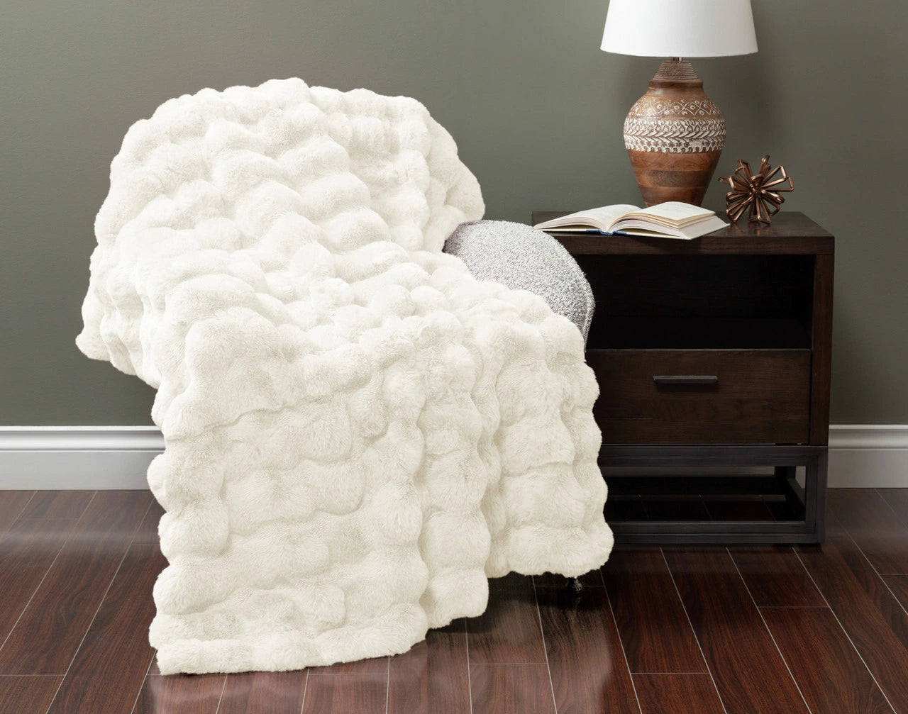 Bubble White Faux Fur Throw